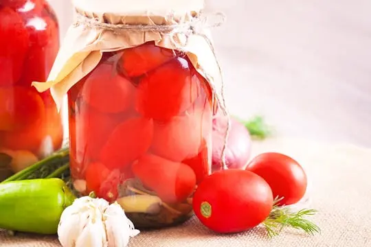 Летняя кладовая: маринады для консервирования овощей