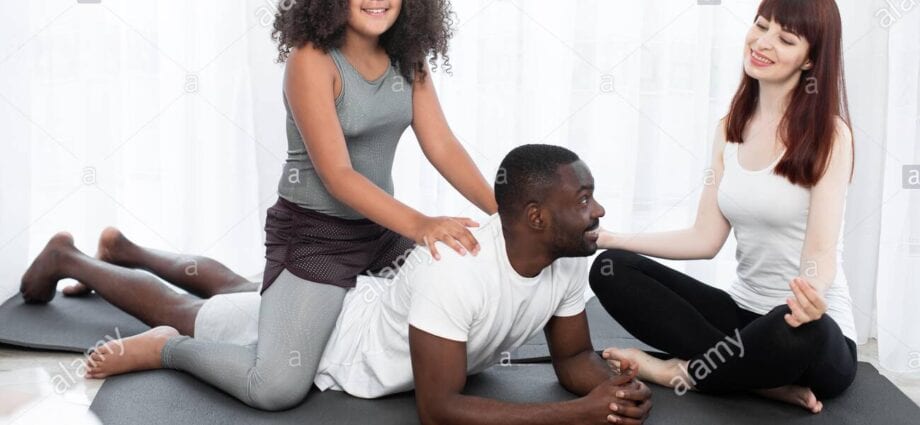 Morning gymnastics for the whole family