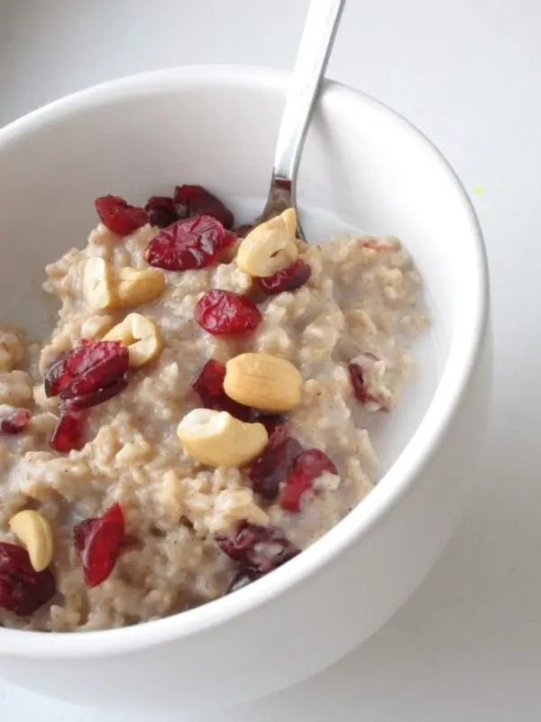 Oatmeal in yogurt
