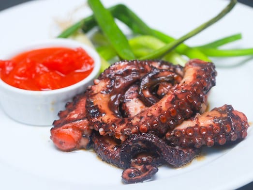 Overseas guest: secrets of cooking octopus