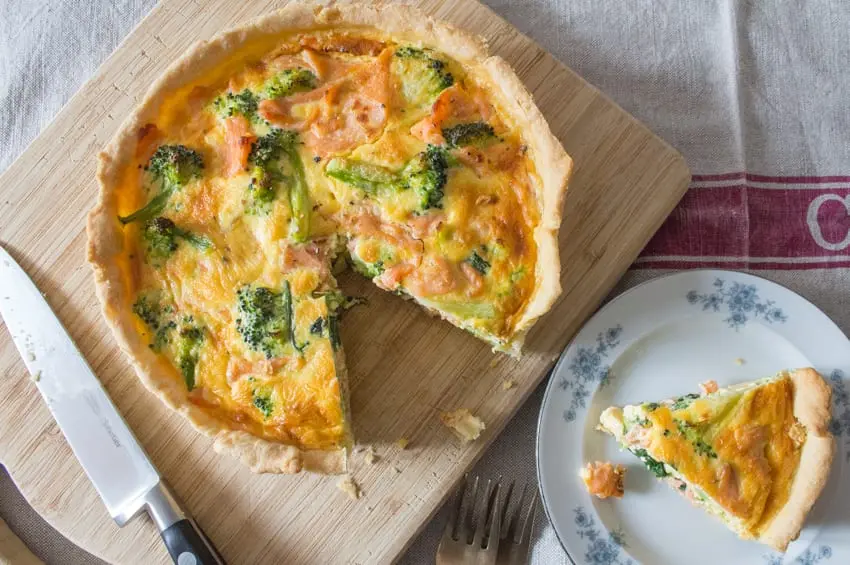 PP quiche with salmon and broccoli