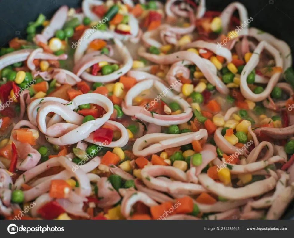 Stewed squid with vegetables