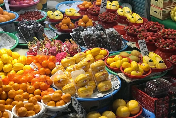 Street Food as an Art: we study the street cuisine of South Korea