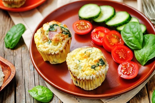 صبحانه در پوسته: هفت دستور العمل جالب برای غذاهای تخم مرغ