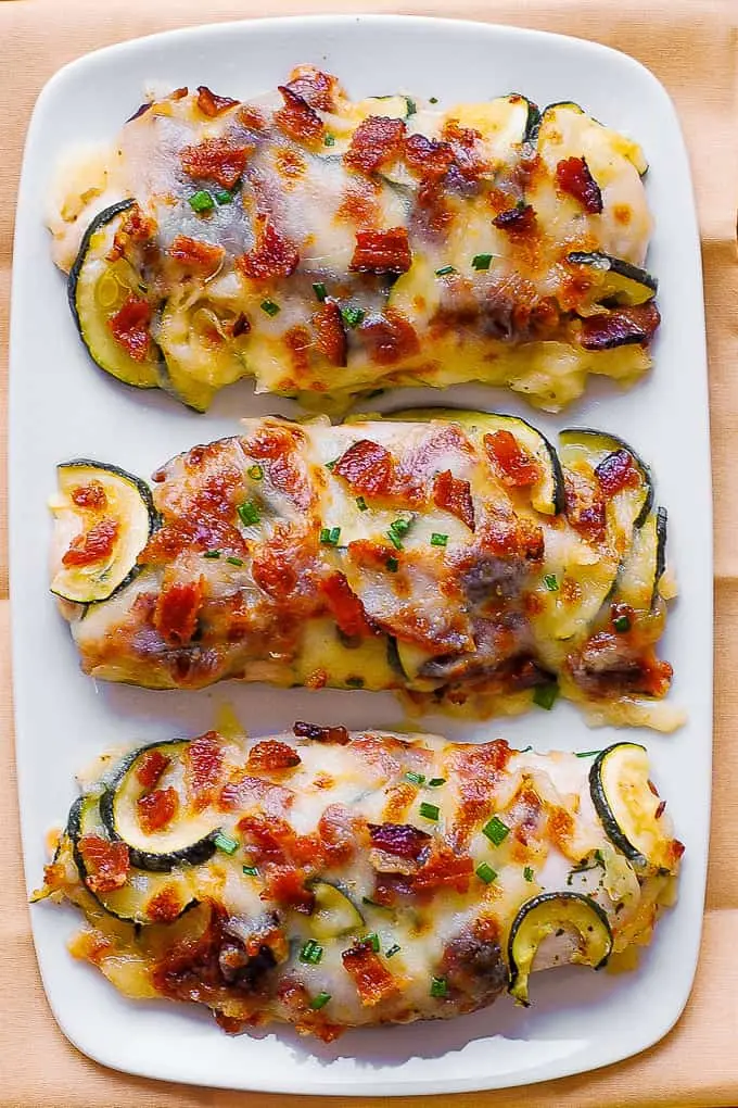 Zucchini baked in chicken protein