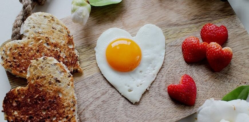 Μαγειρεμένο με αγάπη: 7 ρομαντικό πρωινό για τις 14 Φεβρουαρίου