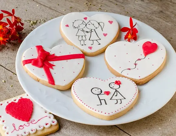 Photo collection from &#8220;Healthy Food Near Me&#8221;: sweet gifts for February 14