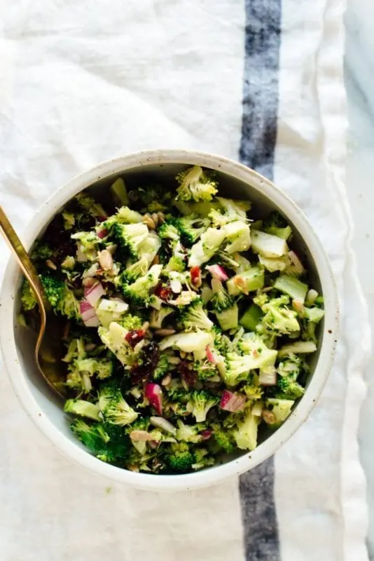 Salads without mayonnaise: a new look at the usual dishes