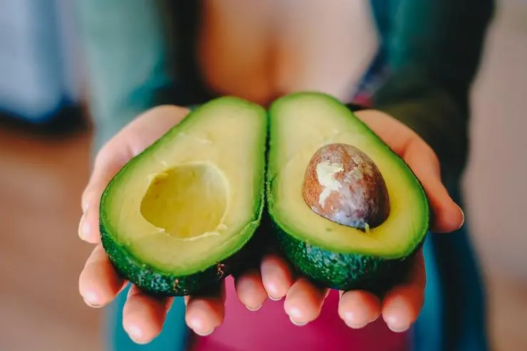 What are the benefits and harms of avocado