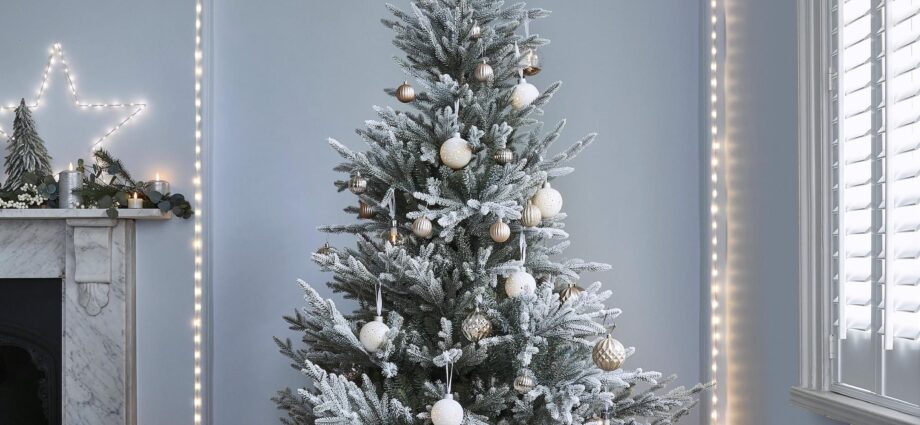 10 Christmas trees from Kemerovo designers