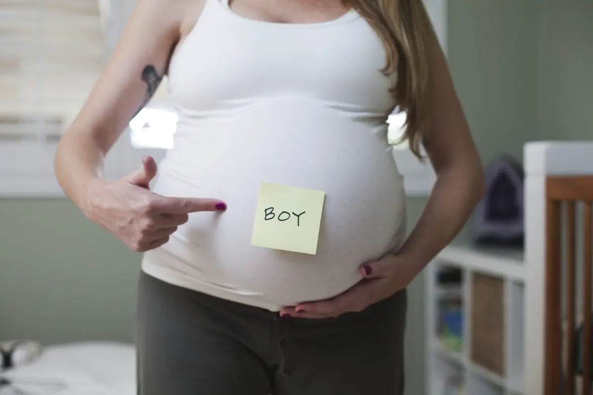 10 most ridiculous male pregnancy misconceptions