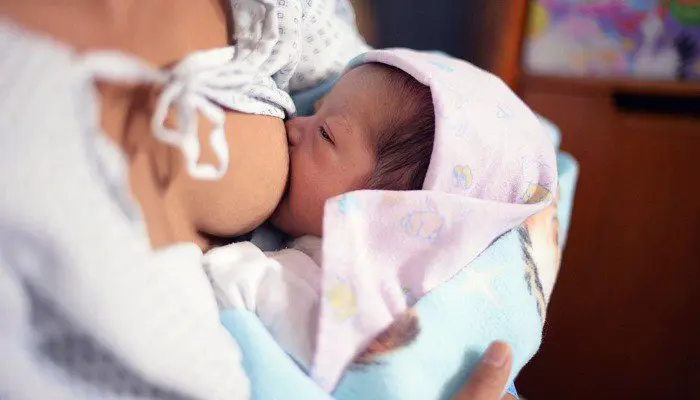 10 reasons why nursing mothers are jealous of &#8220;artificial&#8221;