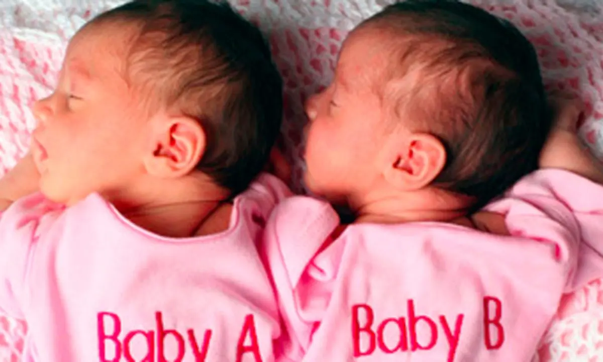 10 stories from the life of twins