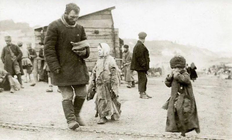 13 things without which in Soviet times the house was considered a beggar