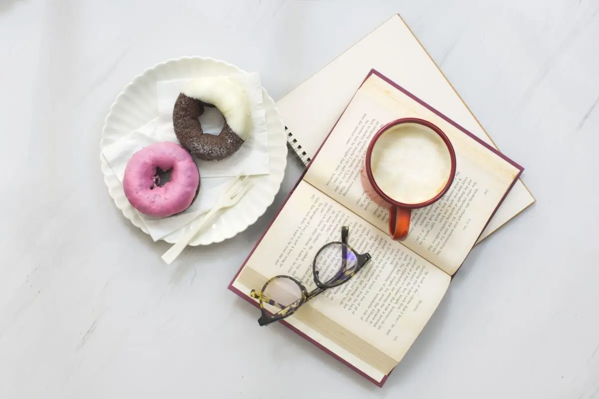 15 Instagram Accounts To Inspire Summer Vacation Reading