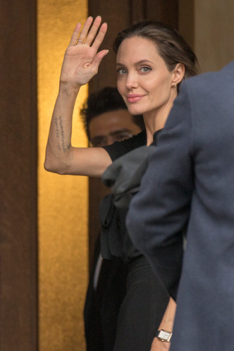 How Angelina Jolie got to anorexia: before and after photos