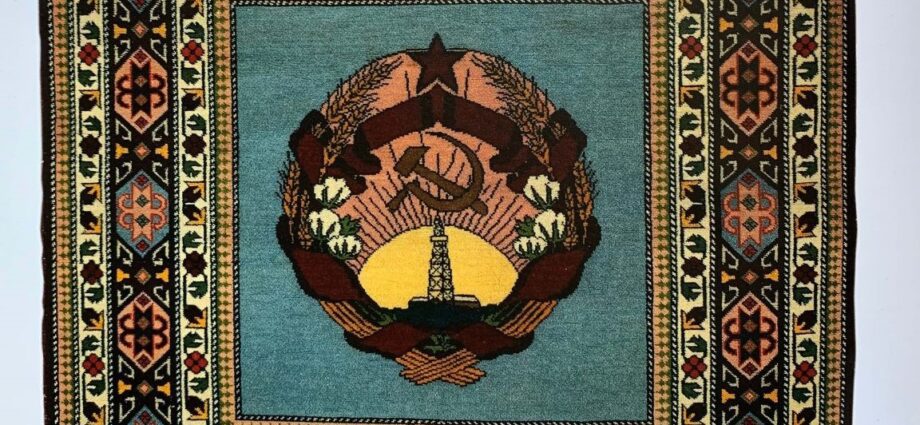 5 unexpected functions of the carpet during the Soviet era