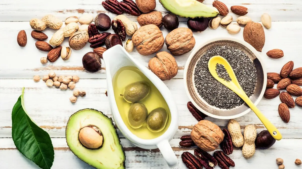 6 Foods That Will Improve Tooth Enamel: Dentist Tips