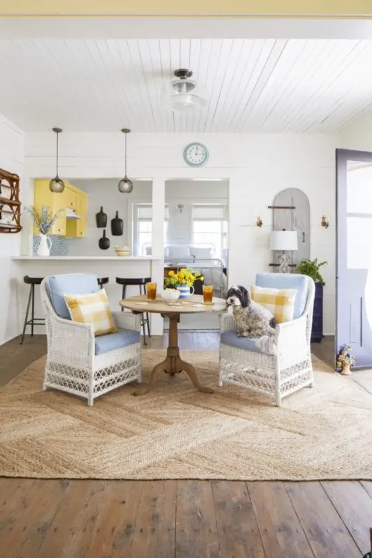 8 ideas how to decorate a house: photo