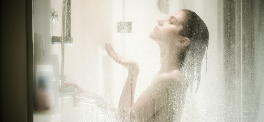 9 mistakes women make in the shower