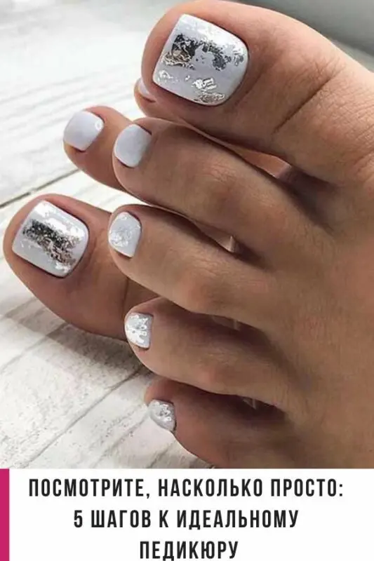 An original good pedicure for the summer