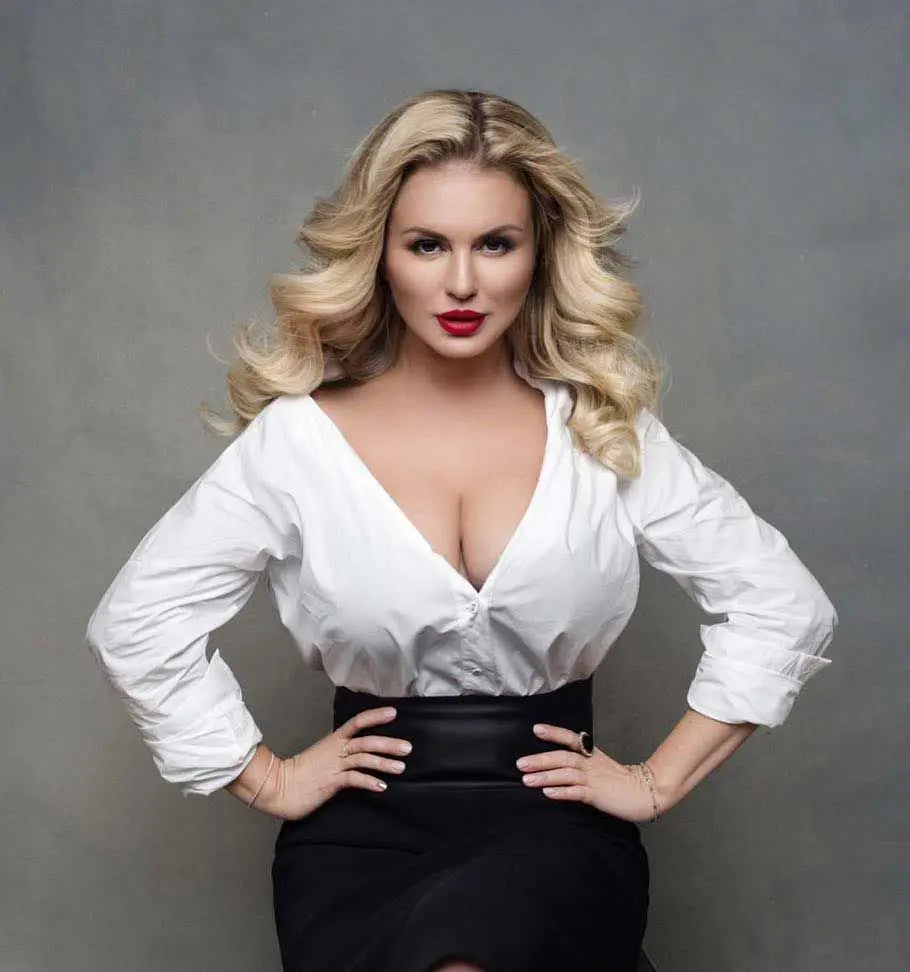 Anna Semenovich: beauty secrets