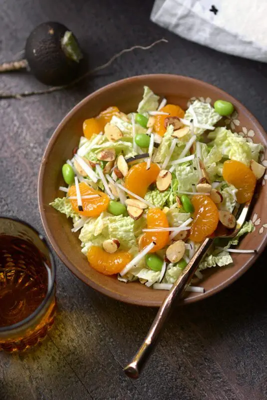 Black radish salad: cheerful mood. Video