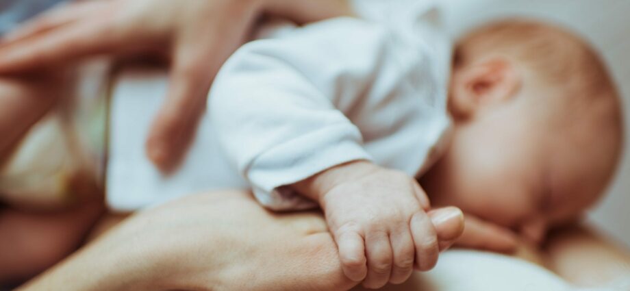 Breastfeeding: how to calm cracks?