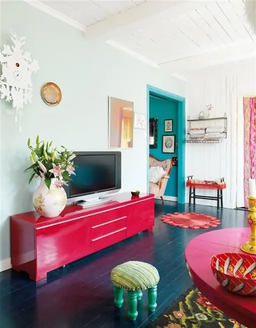 Bright furniture in the interior and decor: photo