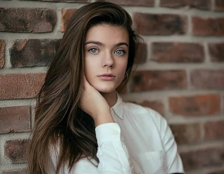 Brunette with blue eyes: how to choose makeup? Video