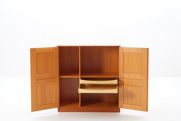 Cabinet modular furniture from Don Platforms: buy in Rostov