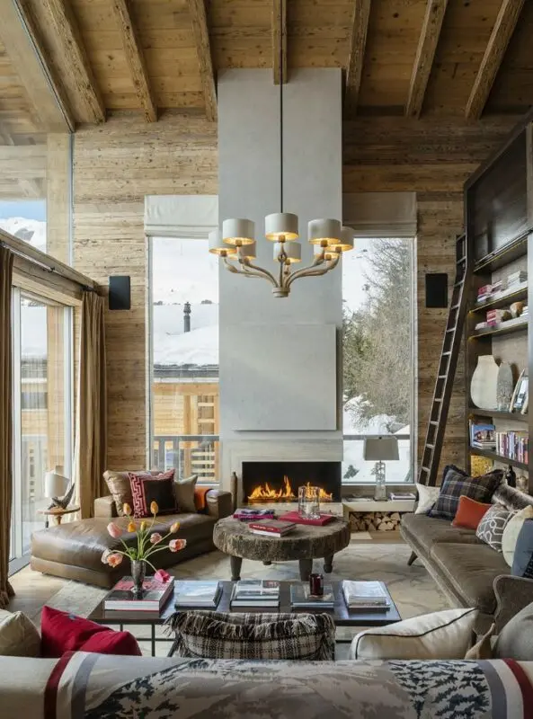 Chalet interior: photo in detail