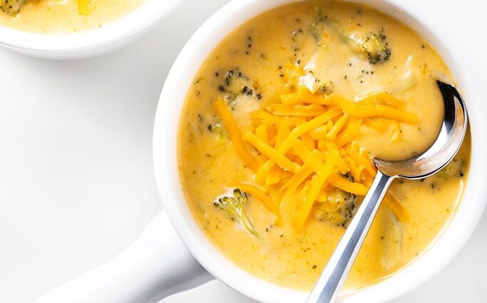 Sup keju: 3 resep. Video