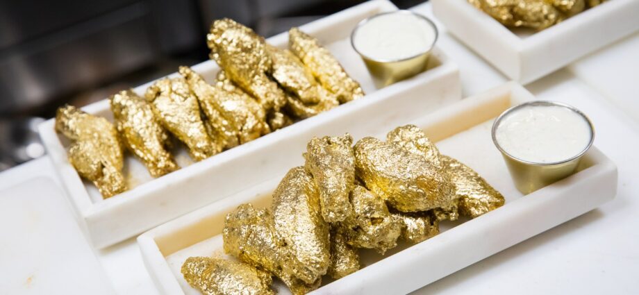 Chicken wings with gold, the ultimate gourmet treat