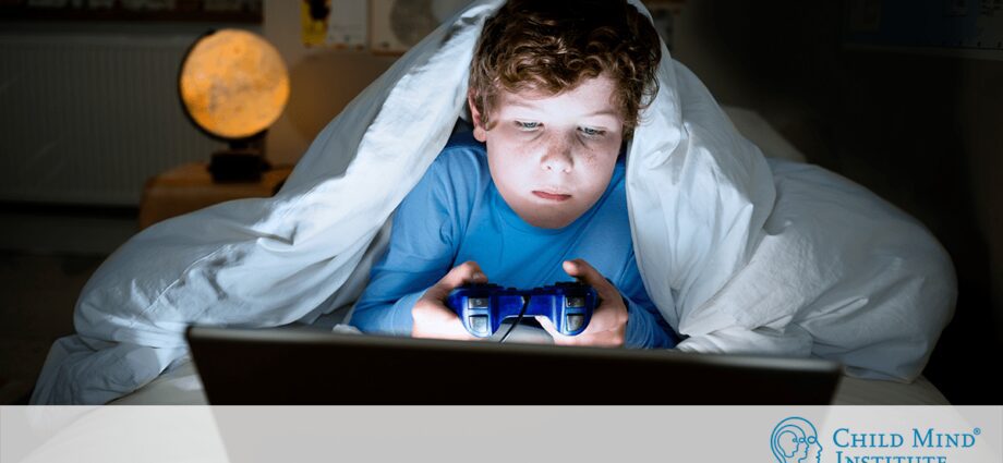 子供たちはモバイルゲームをプレイすることで恩恵を受けることができます–科学者