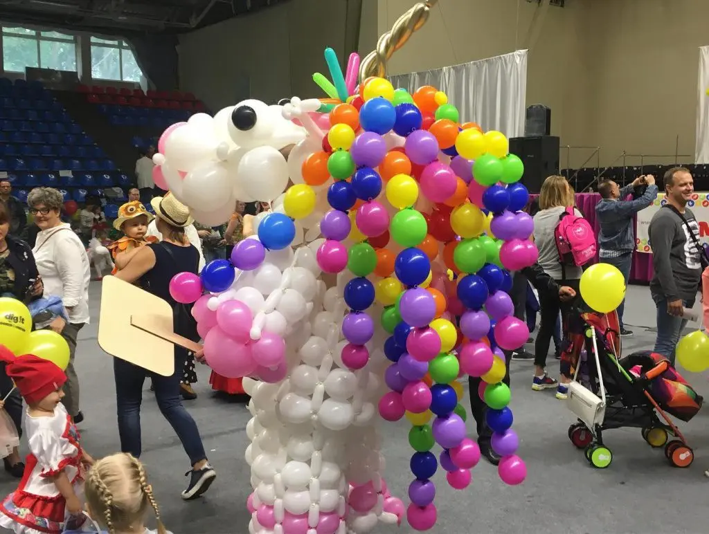 Children&#8217;s Day: children of Rostov, Baby Ball