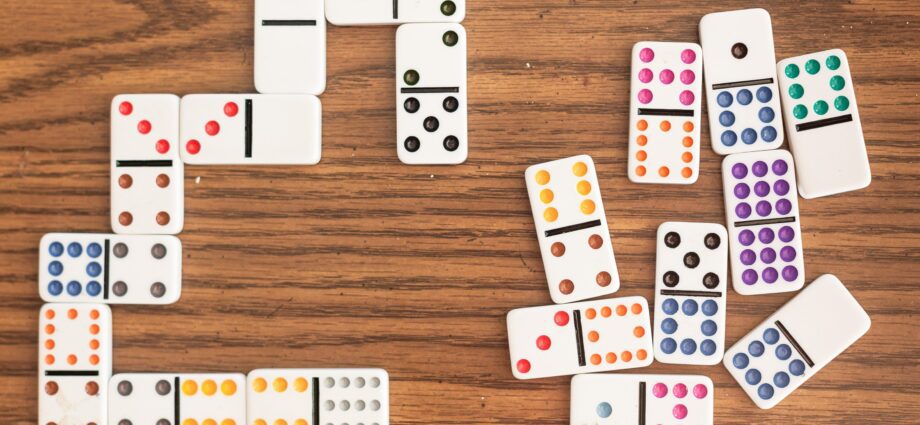 Uşaq domino şəkilləri, necə oynamaq qaydaları