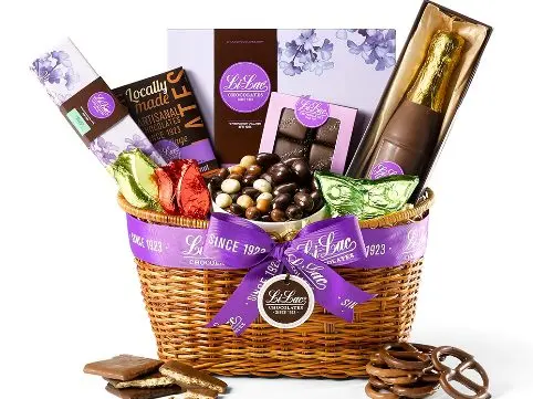 Chocolate baskets: a perfect gift