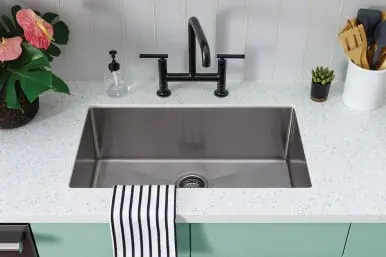 Choosing stainless steel sinks for the kitchen