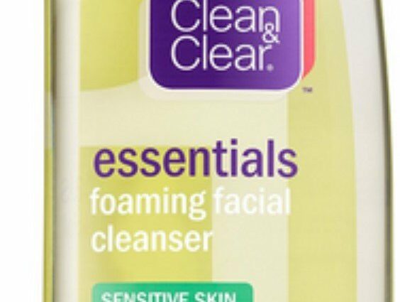 Clean facial skin with Clean &#038; Clear