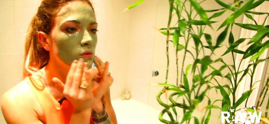 Cleopatra face mask. Video recipe