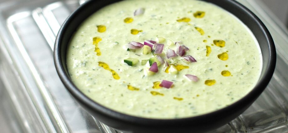 Cold cucumber-dill soup