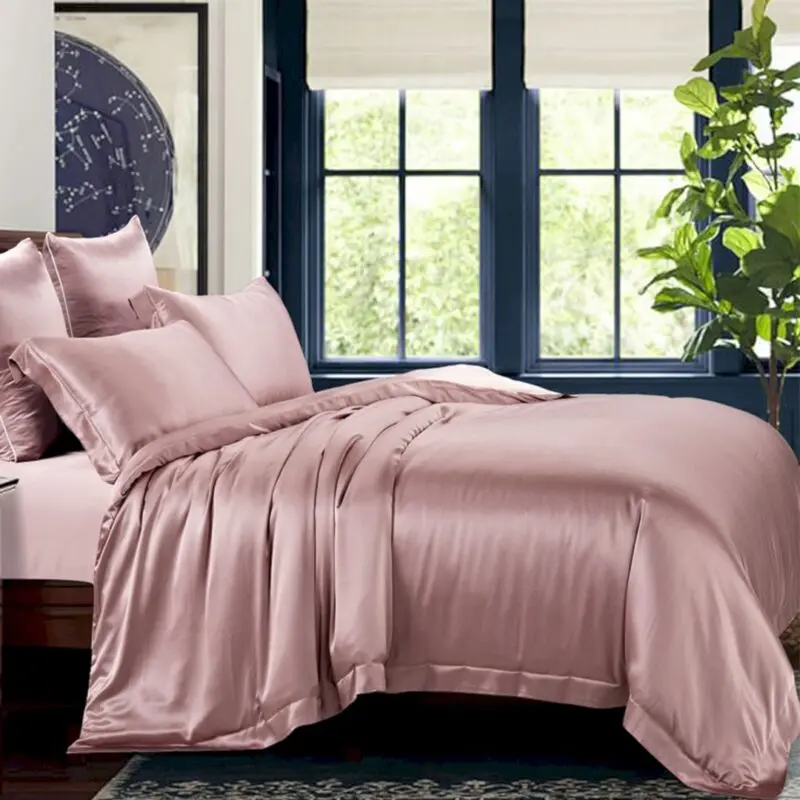 Comfortable silk bedding