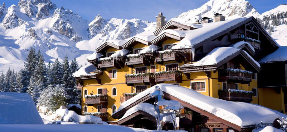 Courchevel hotels: how Russians spend their holidays abroad