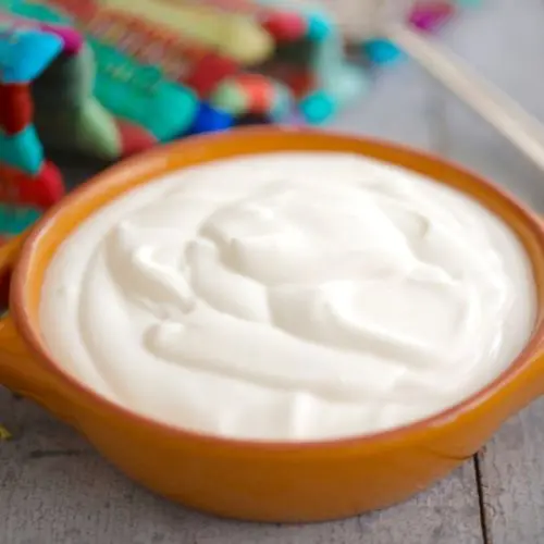 Cream of sour cream with sugar. Video recipe