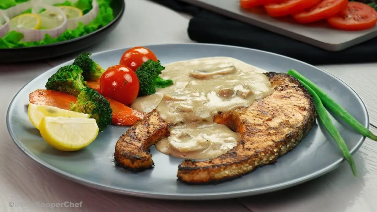 Creamy salmon steak sauce. Video