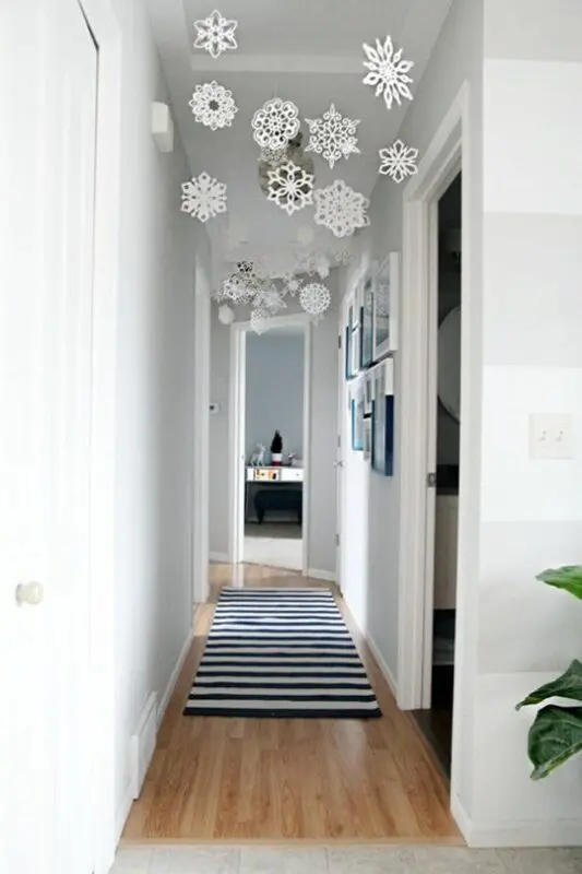 DIY Christmas decorations for the hall