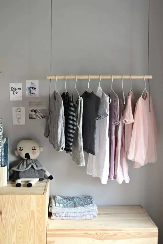 DIY clothes hanger