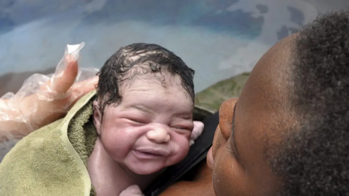 Doctors warn: giving birth in a bathtub is dangerous