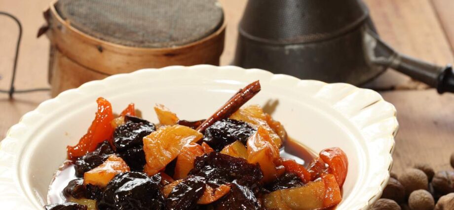 Dried fruit compote recipe. Video